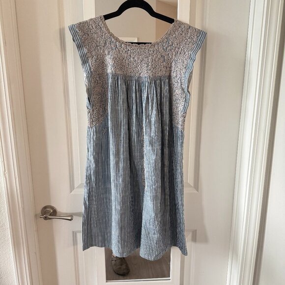 Mi Golondrina Striped Emboridered Dress Size Large Color Grey Blue White - Picture 1 of 4